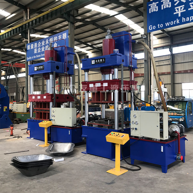 315噸灰斗車(chē)切邊成型液壓機(jī)