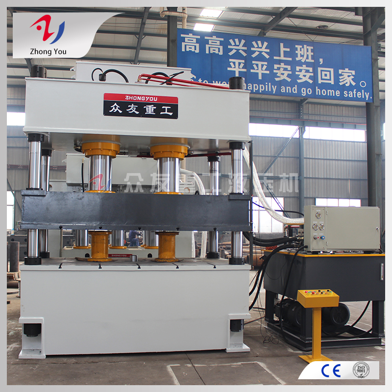 如何保護(hù)拉伸油壓機(jī)的成型模具？