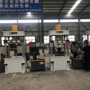 五公斤舔磚油壓機(jī)出現(xiàn)發(fā)熱嚴(yán)重怎么辦？