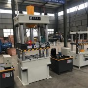 為什么四柱舔磚壓塊機(jī)操作會沒有反應(yīng)？